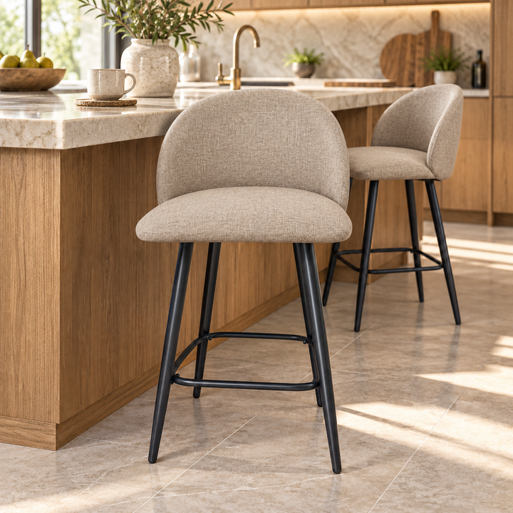 Leo Crescent Bar Stool – Puro 21 Puro 21 – kitchen lifestyle
