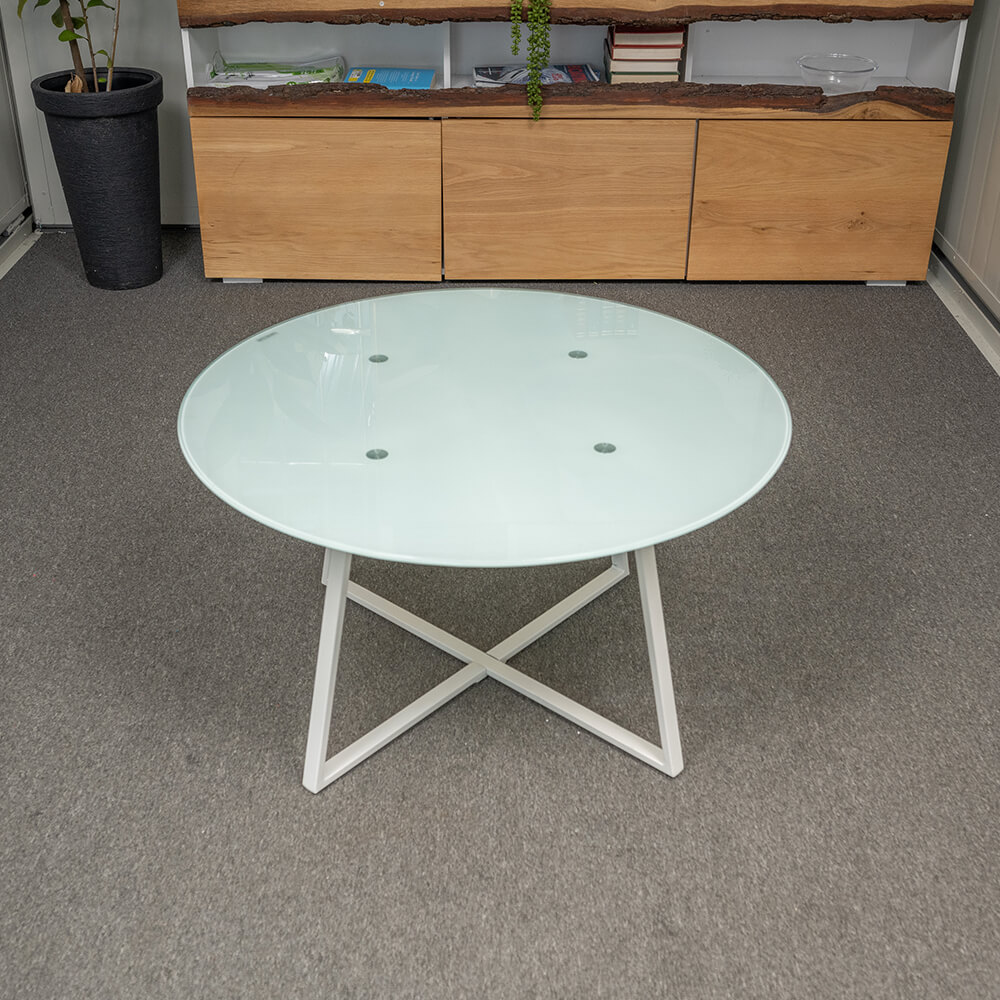 Idiya Acra white round coffee table