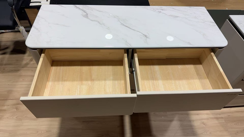 Paralatara Chest of 6 Drawer
