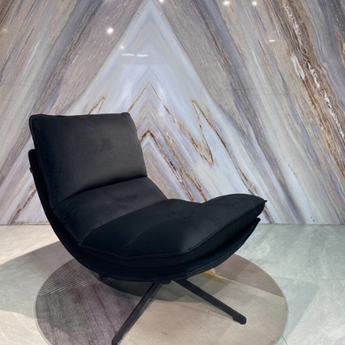 Mahamanvik Sofa, black